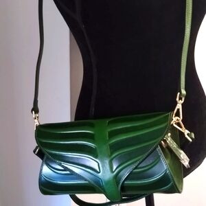 PIJUSHI Woman Designer Clutch/Shoulder/Crossbody. Genuine Leather NWOT